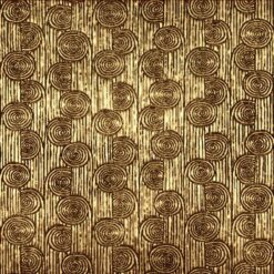 Tấm ảnh trừu tượng với nhũ vàng mang đến cảm giác sang trọng và bí ẩn.