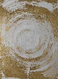 Bức tranh trừu tượng rực rỡ với ánh vàng lấp lánh thu hút mọi ánh nhìn.