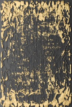 Bức hình trừu tượng lấp lánh ánh nhũ vàng cuốn hút mọi ánh nhìn.