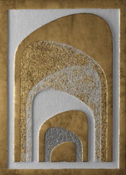 Bức tranh trừu tượng lấp lánh với nhũ vàng rực rỡ, cuốn hút mọi ánh nhìn.